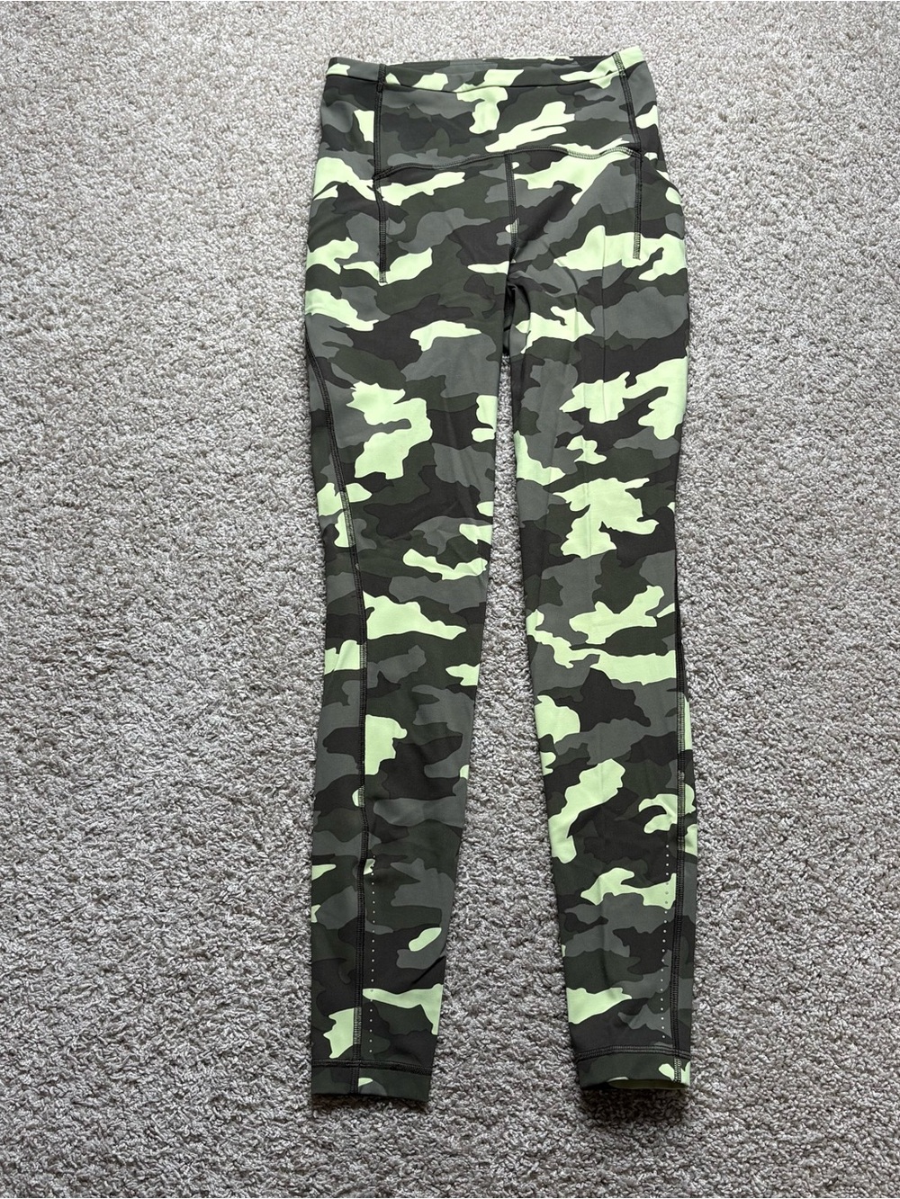Lululemon Swift Speed High-Rise Tight 28" - Picture 2 of 6